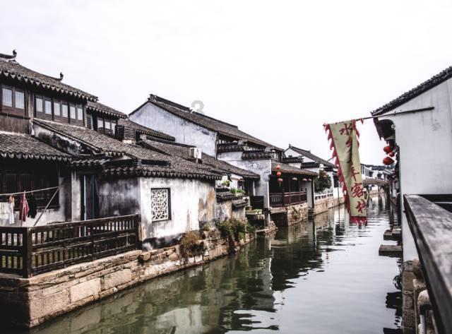 探索冷知识的章鱼有3个大脑,为什么记忆力超强?平台 | 50字以内